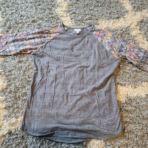 Large LulaRoe Randy Baseball Tee